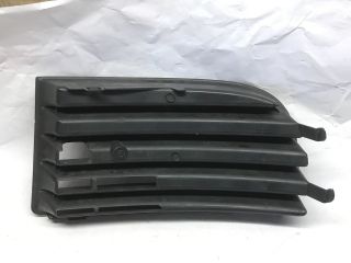 bontott VW GOLF V Első Lökhárító Jobb Díszrács