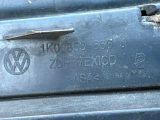 bontott VW GOLF V Első Lökhárító Jobb Díszrács