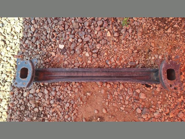 bontott VW GOLF V Első Lökhárító Merevítő (Fém)