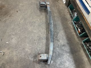 bontott VW GOLF V Első Lökhárító Merevítő (Fém)