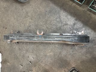 bontott VW GOLF V Első Lökhárító Merevítő (Fém)