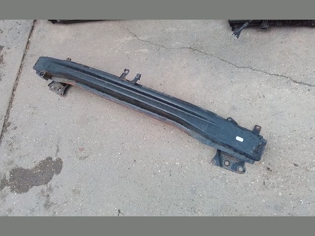 bontott VW GOLF V Első Lökhárító Merevítő (Fém)