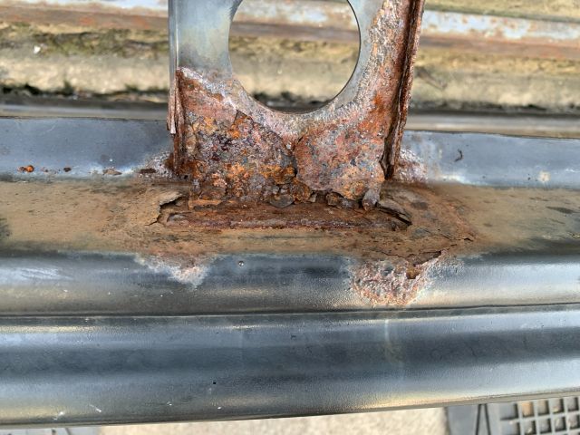 bontott VW GOLF V Első Lökhárító Merevítő (Fém)