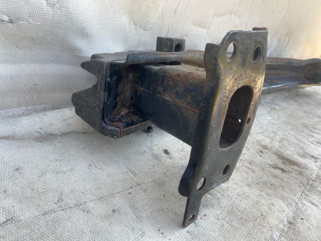 bontott VW GOLF V Első Lökhárító Merevítő (Fém)