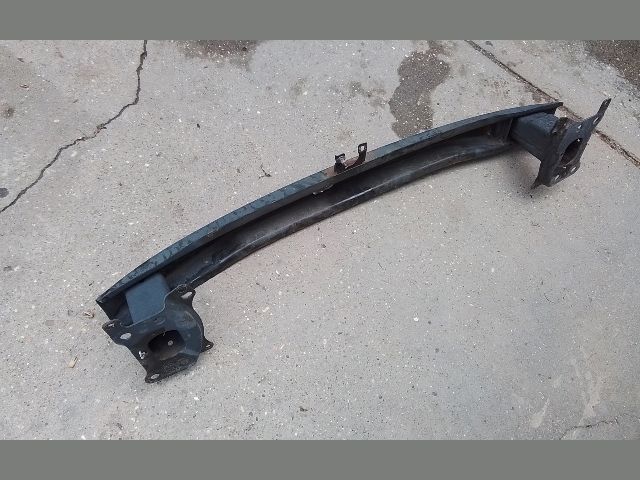 bontott VW GOLF V Első Lökhárító Merevítő (Fém)