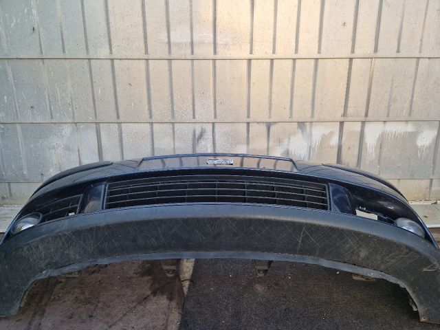 bontott VW GOLF V Első Lökhárító (Részeivel)