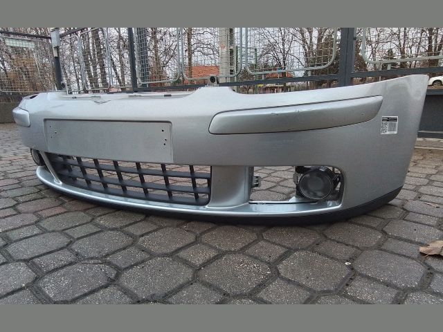 bontott VW GOLF V Első Lökhárító (Részeivel)
