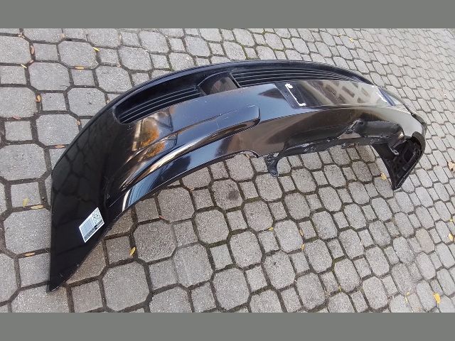 bontott VW GOLF V Első Lökhárító (Részeivel)