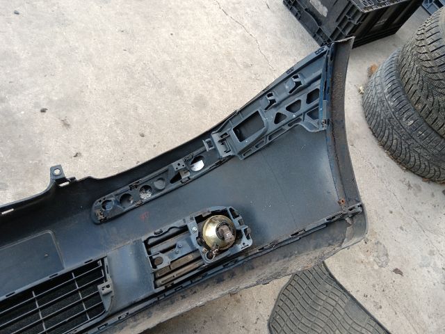 bontott VW GOLF V Első Lökhárító (Részeivel)