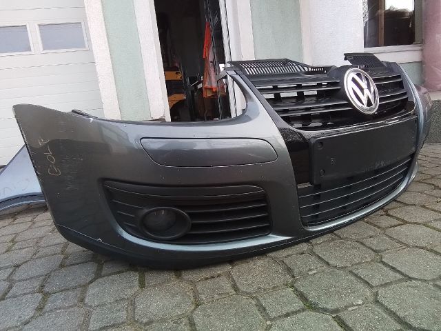 bontott VW GOLF V Első Lökhárító (Részeivel)