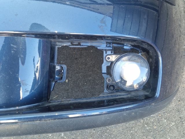 bontott VW GOLF V Első Lökhárító (Részeivel)