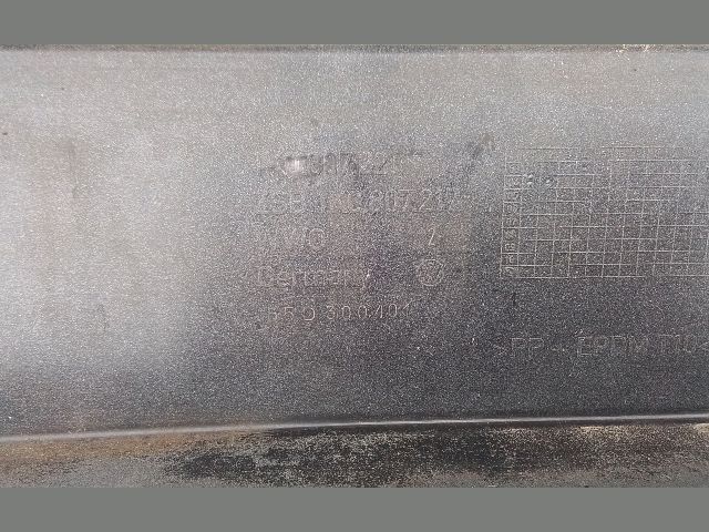 bontott VW GOLF V Első Lökhárító (Részeivel)