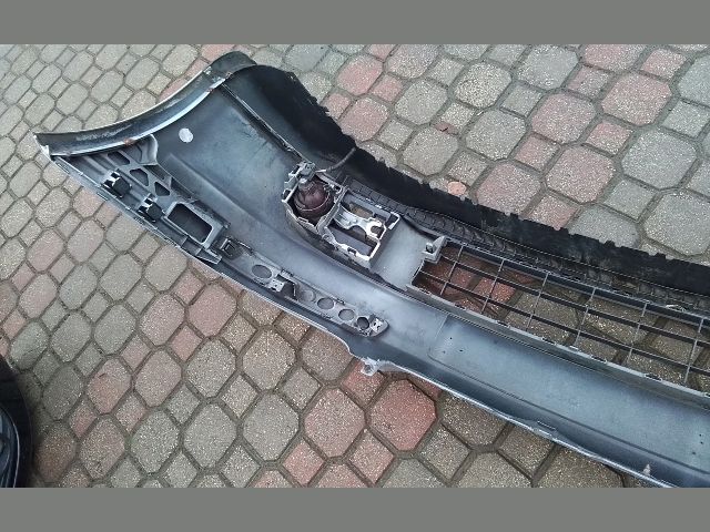 bontott VW GOLF V Első Lökhárító (Részeivel)