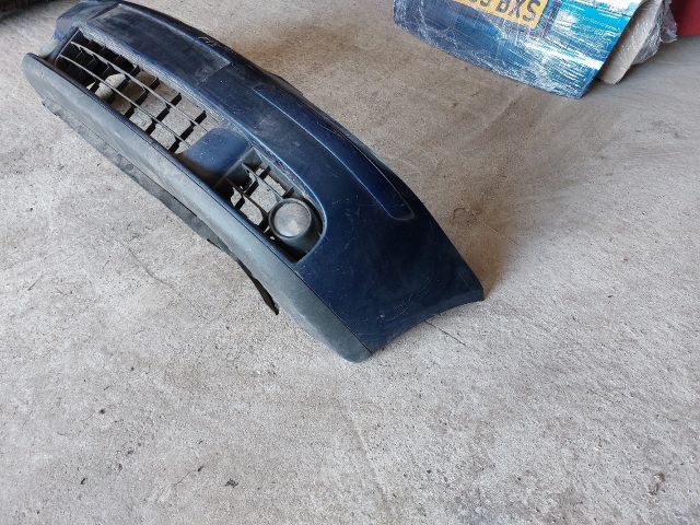 bontott VW GOLF V Első Lökhárító (Részeivel)