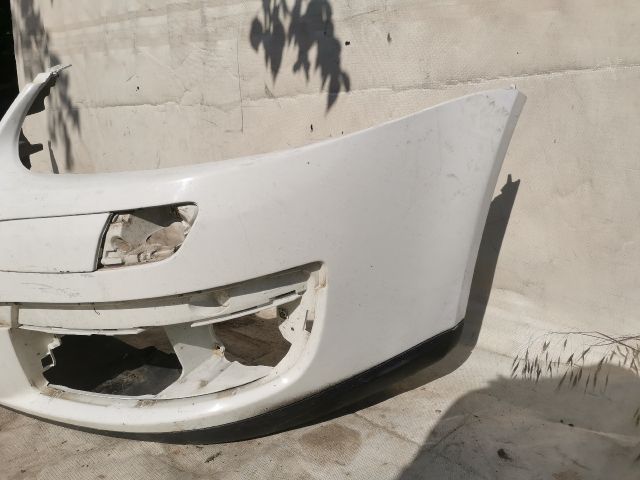 bontott VW GOLF V Első Lökhárító (Üresen)