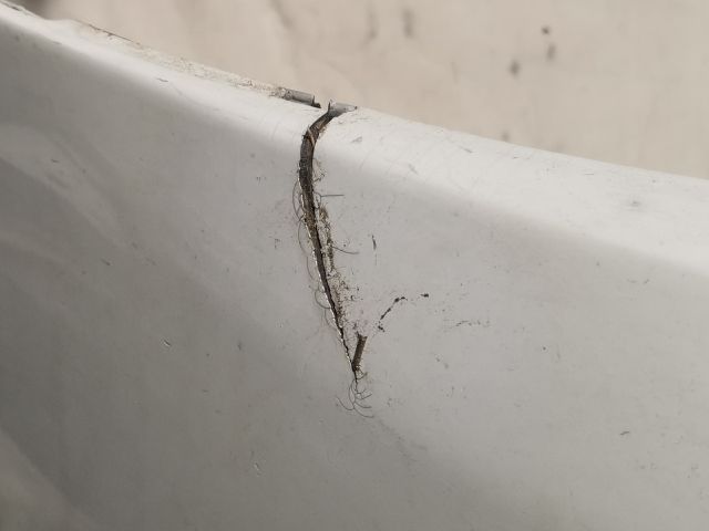 bontott VW GOLF V Első Lökhárító (Üresen)