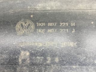 bontott VW GOLF V Első Lökhárító (Üresen)