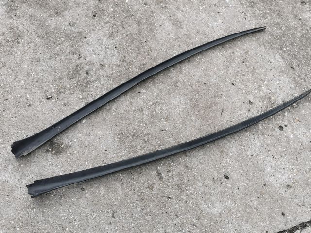 bontott VW GOLF V Első Szélvédő Bal Díszléc