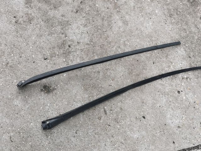 bontott VW GOLF V Első Szélvédő Bal Díszléc