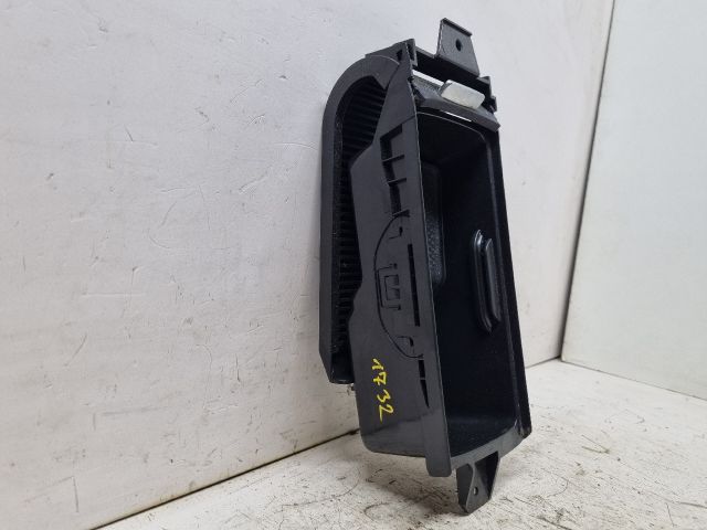 bontott VW GOLF V Első Tároló Rekesz