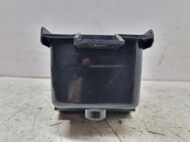 bontott VW GOLF V Első Tároló Rekesz