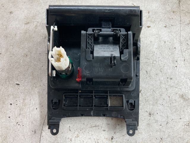 bontott VW GOLF V Első Tároló Rekesz