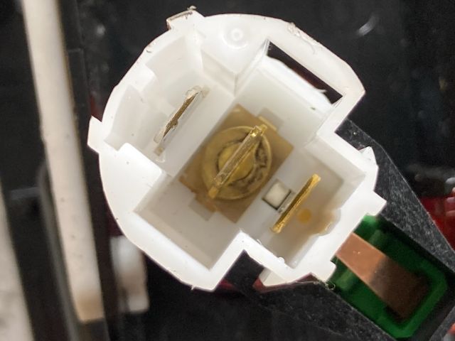 bontott VW GOLF V Első Tároló Rekesz