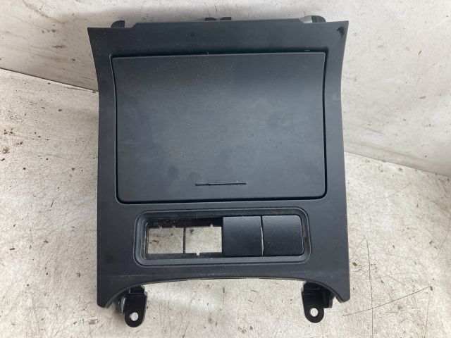 bontott VW GOLF V Első Tároló Rekesz