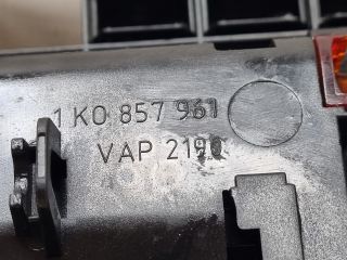 bontott VW GOLF V Első Tároló Rekesz