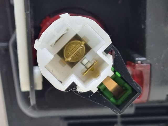 bontott VW GOLF V Első Tároló Rekesz