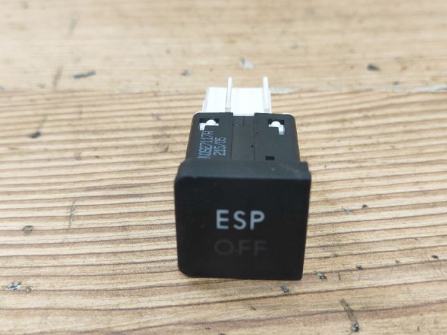 bontott VW GOLF V ESP Kapcsoló