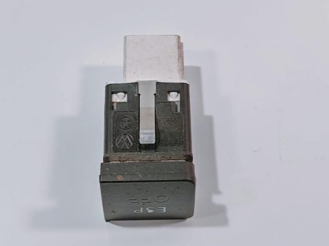 bontott VW GOLF V ESP Kapcsoló