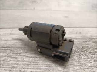 bontott VW GOLF V Fék Pedál Kapcsoló