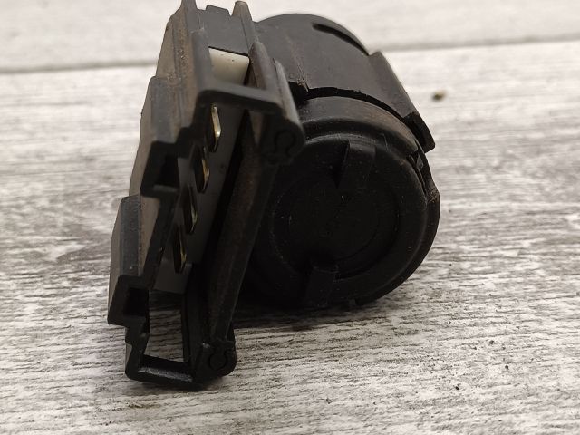 bontott VW GOLF V Fék Pedál Kapcsoló