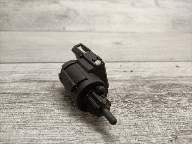 bontott VW GOLF V Fék Pedál Kapcsoló