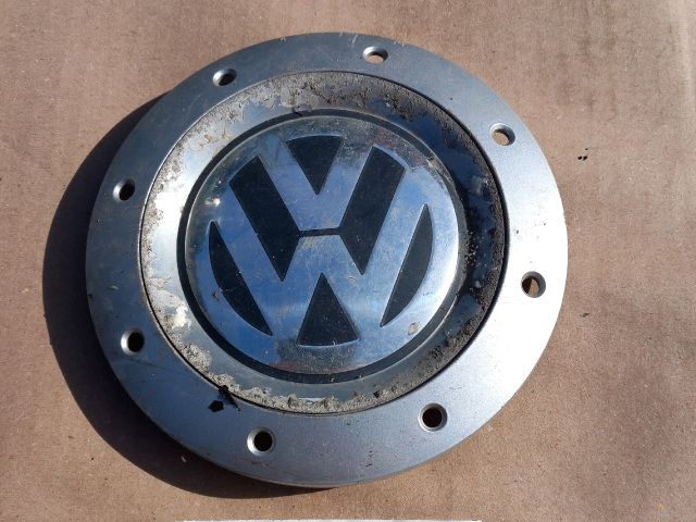 bontott VW GOLF V Felniközép (1 db)