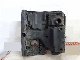 bontott VW GOLF V Felső Hűtőburkolat