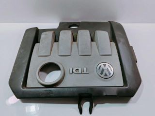 bontott VW GOLF V Felső Hűtőburkolat