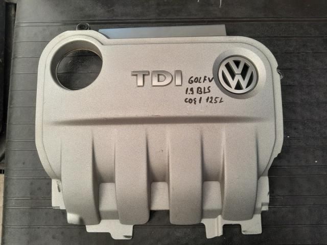 bontott VW GOLF V Felső Hűtőburkolat