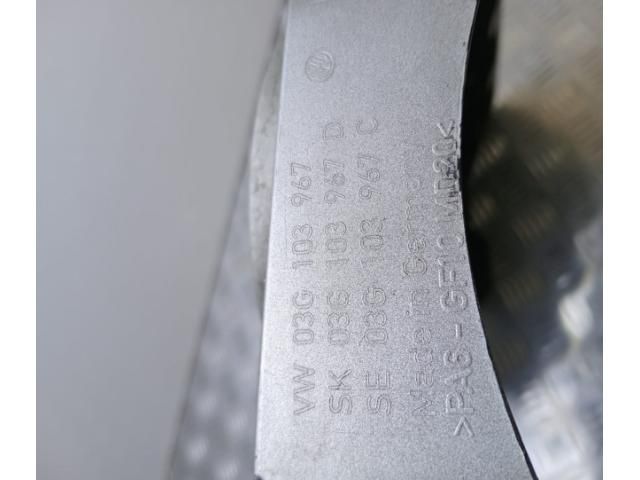 bontott VW GOLF V Felső Hűtőburkolat