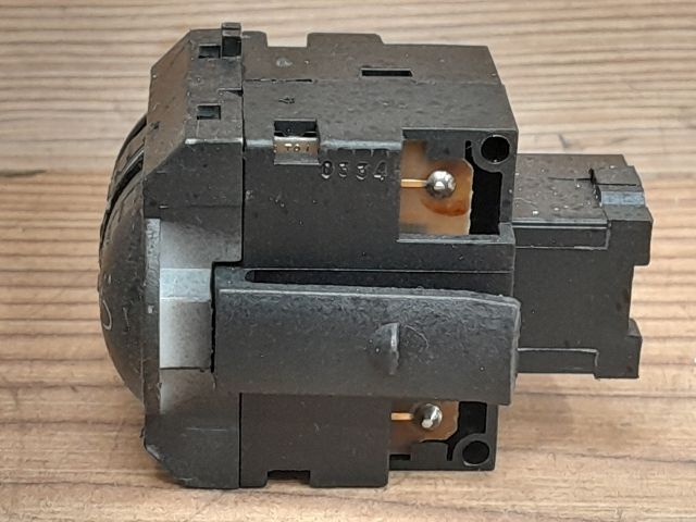 bontott VW GOLF V Fényszórómagasság Állító Kapcsoló