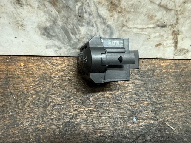 bontott VW GOLF V Fényszórómagasság Állító Kapcsoló