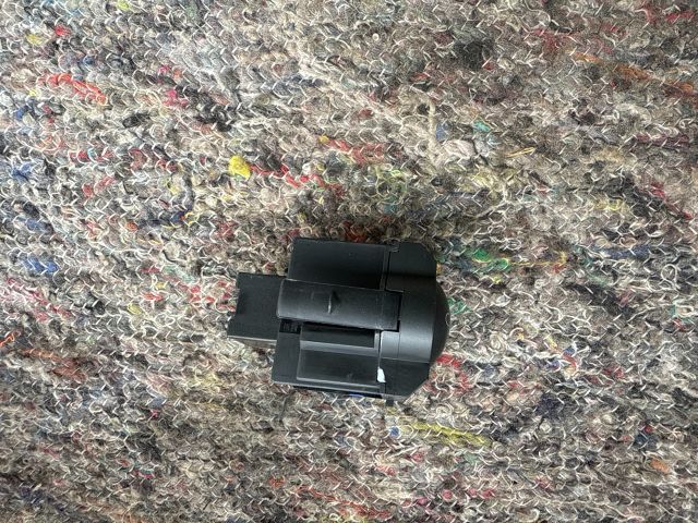 bontott VW GOLF V Fényszórómagasság Állító Kapcsoló