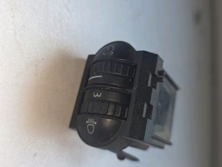 bontott VW GOLF V Fényszórómagasság Állító Kapcsoló