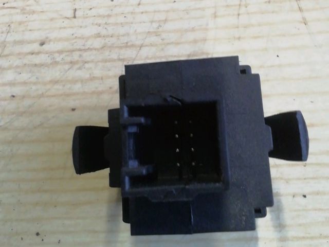 bontott VW GOLF V Fényszórómagasság Állító Kapcsoló