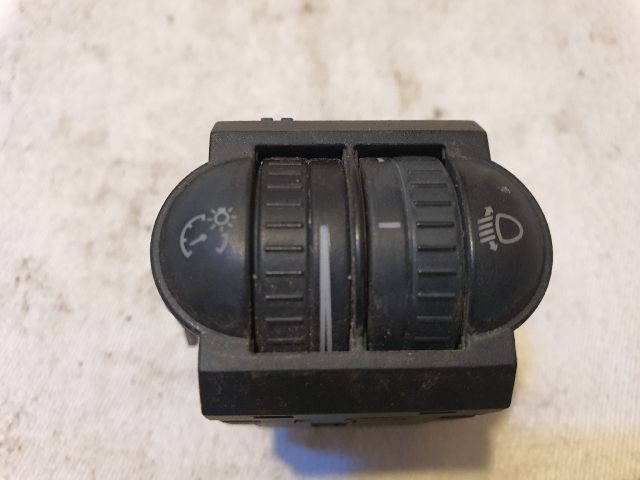 bontott VW GOLF V Fényszórómagasság Állító Kapcsoló