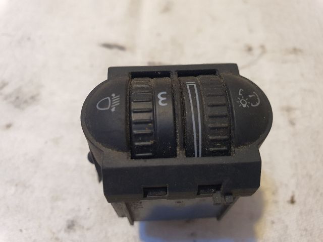 bontott VW GOLF V Fényszórómagasság Állító Kapcsoló