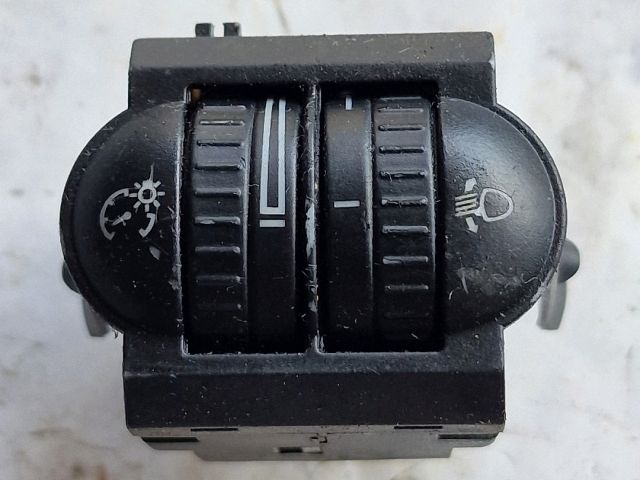 bontott VW GOLF V Fényszórómagasság Állító Kapcsoló