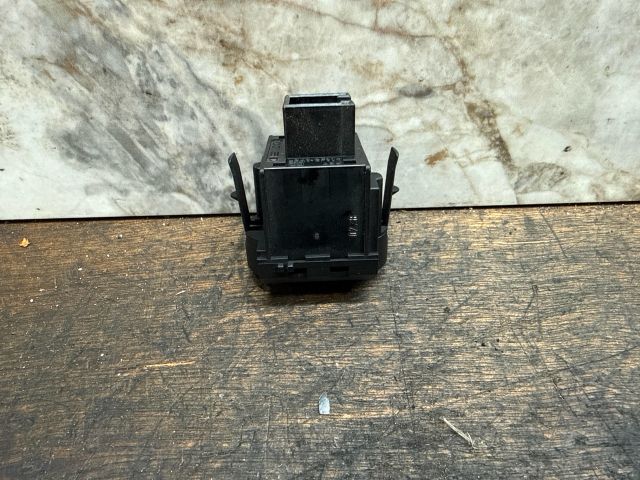 bontott VW GOLF V Fényszórómagasság Állító Kapcsoló