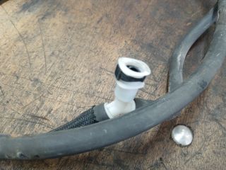 bontott VW GOLF V Fényszórómosó Cső